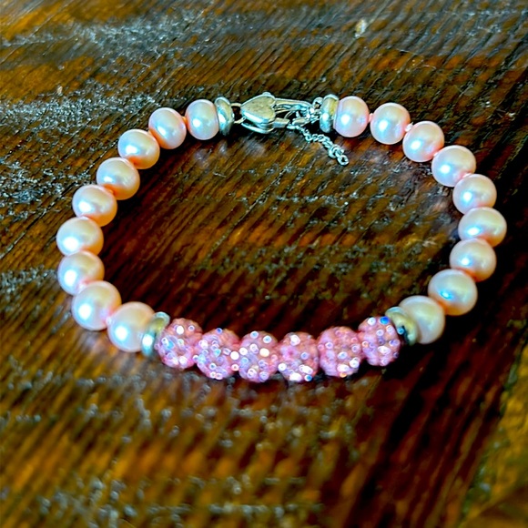 Beautiful little girl’s Genuine Pink Pearl / Gem Honora Bracelet - Picture 2 of 5